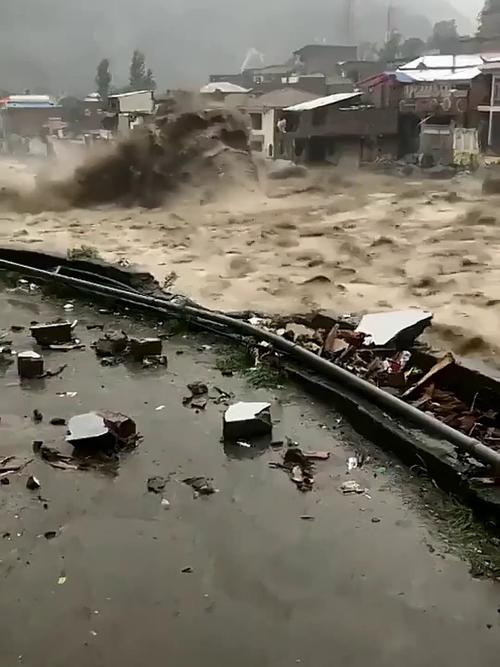 山洪灾害致4人死亡,山洪遇难现场
